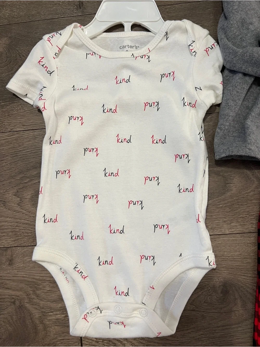Carters 3 Piece Outfit Size 9 Months New